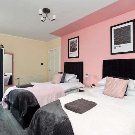 Stylish 3 Bed Edinburgh Abode - Parking And Gardenヴィラ エクステリア 写真