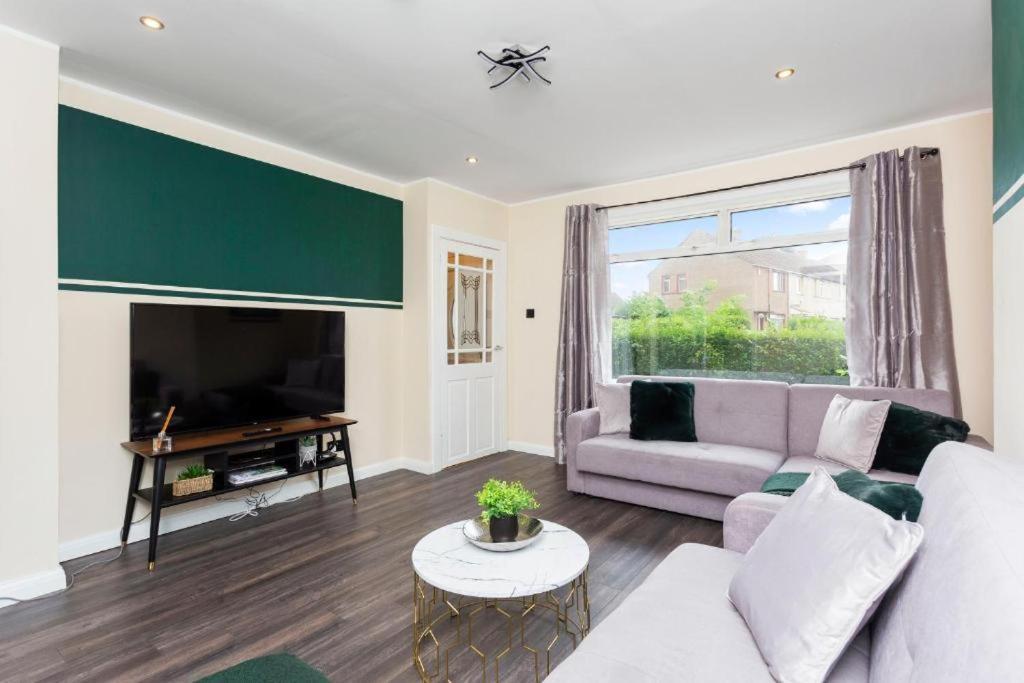 Stylish 3 Bed Edinburgh Abode - Parking And Gardenヴィラ エクステリア 写真