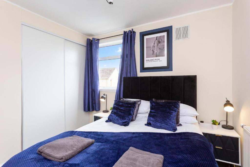 Stylish 3 Bed Edinburgh Abode - Parking And Gardenヴィラ エクステリア 写真